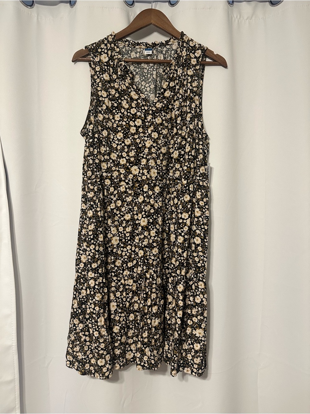 Old Navy Black Sleeveless Midi Dress with Cream Floral Print